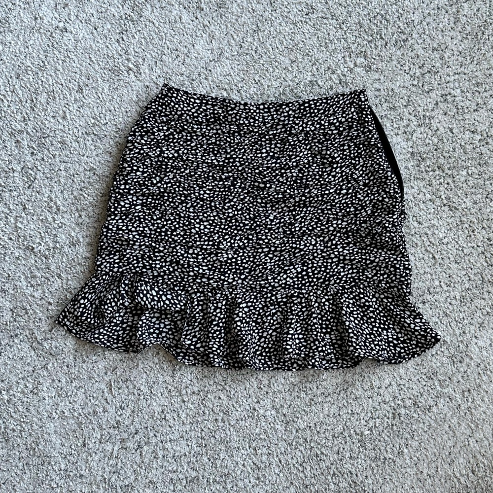 Abercrombie & Fitch Ruffle Mini Skirt - Black & White Spotted - Size xs